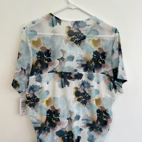 NEW NWT TORRID 2 Plus Size Stretch Mesh Crew Neck Ruched Top Watercolor Floral - Picture 14 of 15